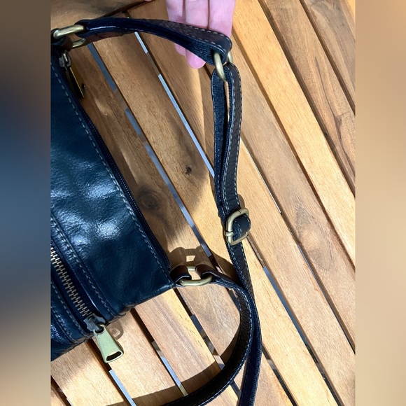 🖤FOSSIL leather crossbody bag black with brass hardware 🖤 - Picture 10 of 16